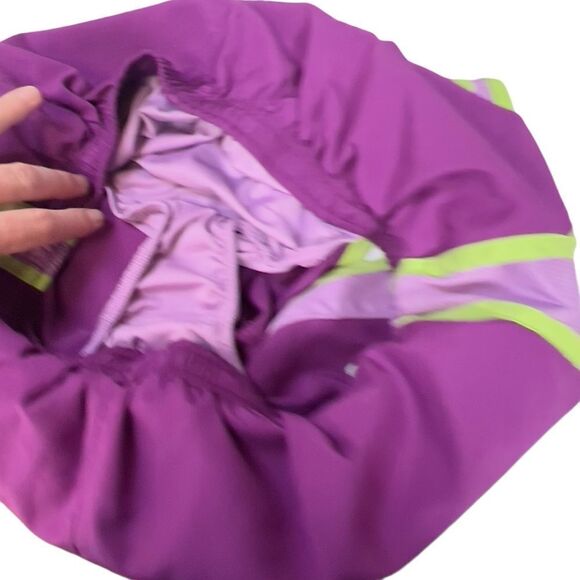 Purple green Nike Dri-Fit medium shorts embroidered swoosh - Picture 12 of 12